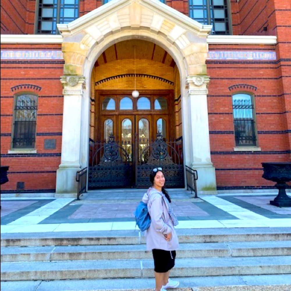 Meet your Posher, Lisa